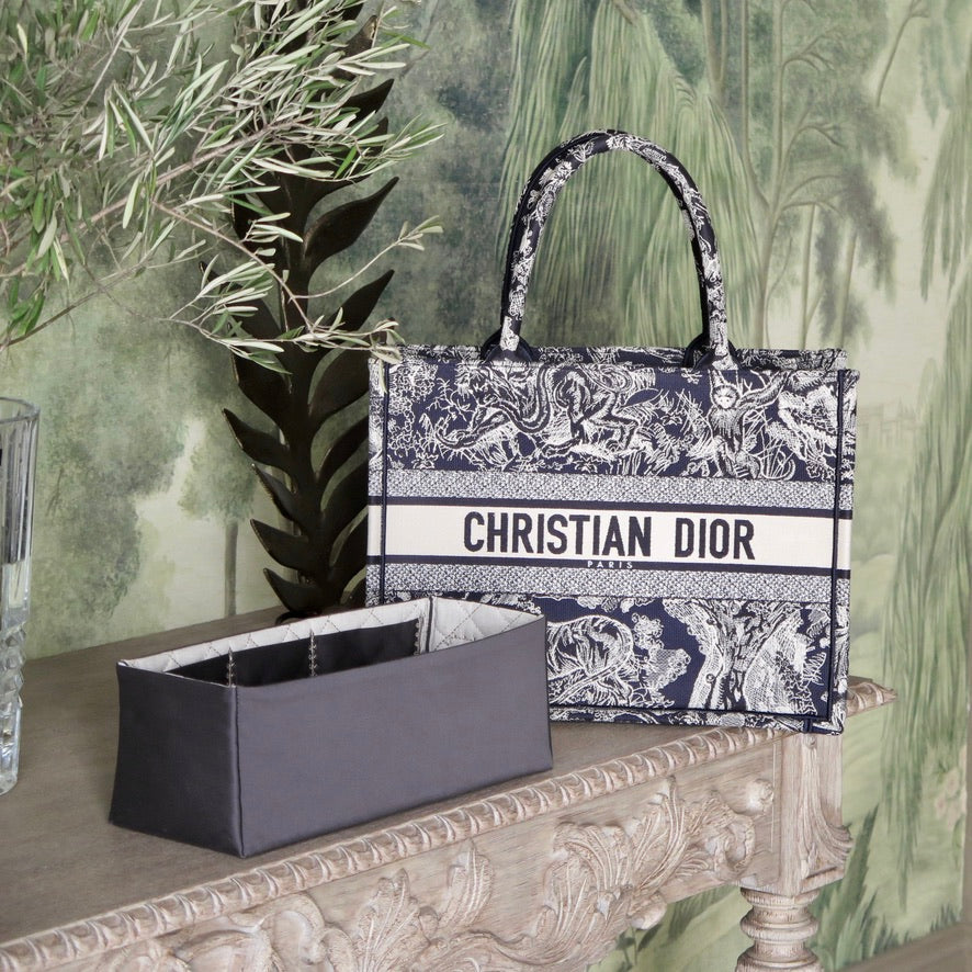 Book tote bag dior online