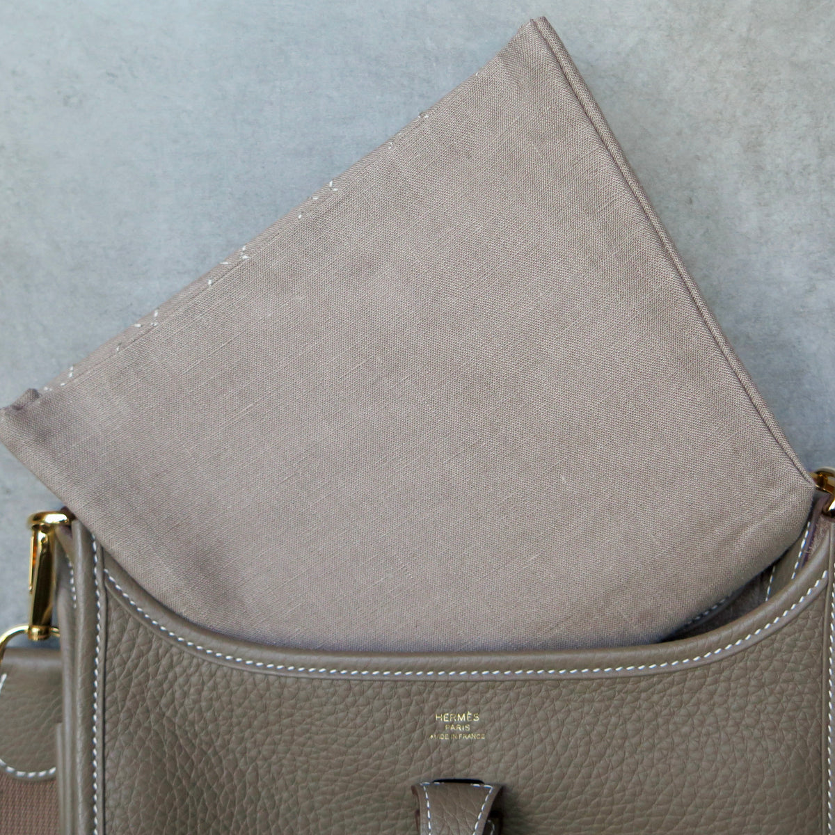 Taupe